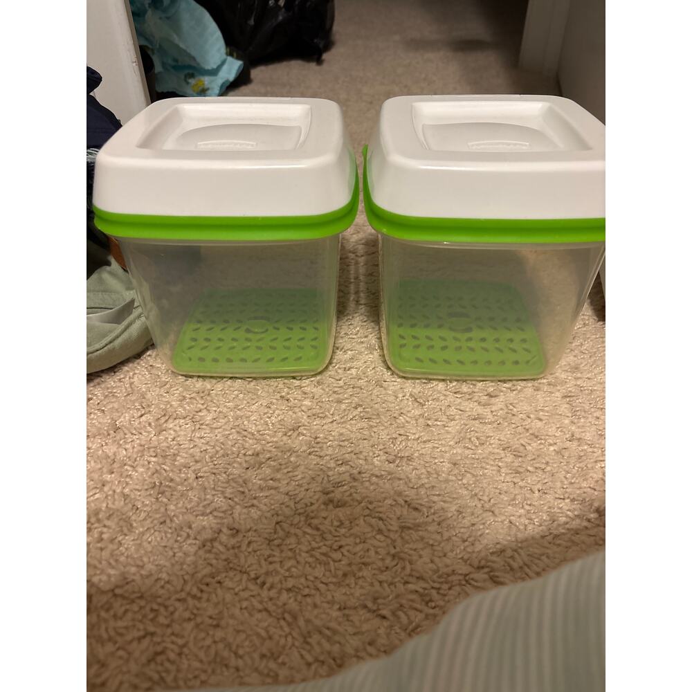 Lot of 2 Rubbermaid Freshworks produce containers with inserts 1.5L guc - Picture 2 of 3